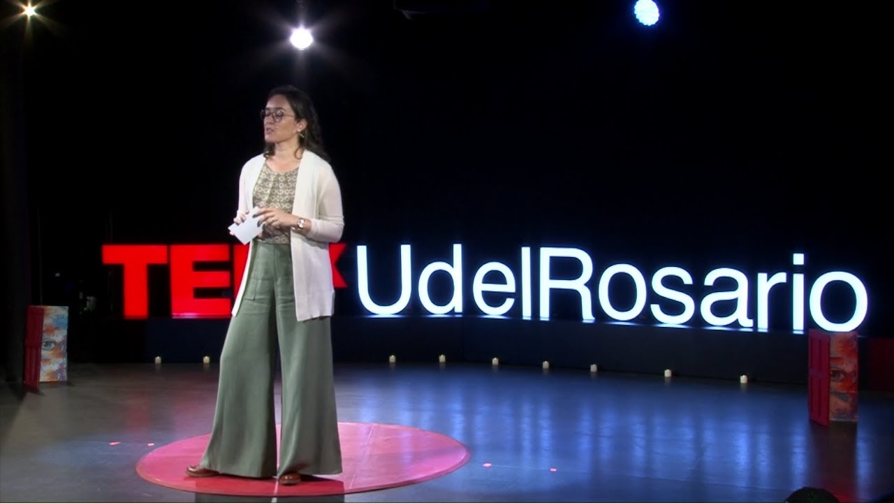 Multiespecie: una familia a mi medida | Catalina Correa | TEDxUdelRosario