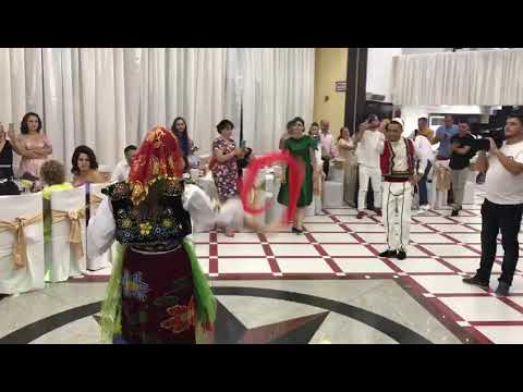 Ja si kercehet vallja e tropojes