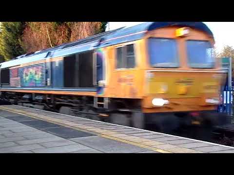 Rainbow GBRF cruising though Solihull