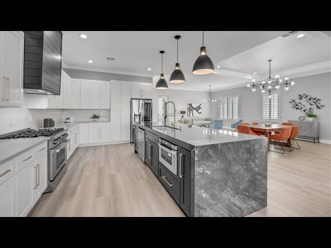 Homes For Sale Country Club $1.4M, 2508 Sqft, 3 BD, 4BA, Guard Gated Summerlin, Pool with Golf View