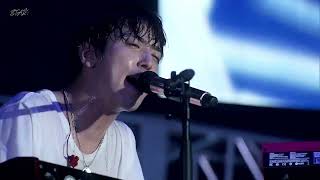 CNBLUE [씨엔블루] - RADIO (2015) [Live Video] ft. YongHwa [정용화], MinHyuk [강민혁] &amp; JungShin [이정신]