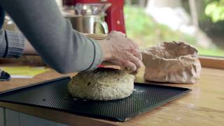 Как испечь хлеб в домашнем духовом шкафу с паром