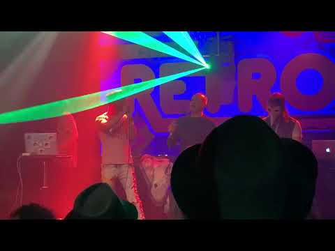 ItaLove ft. Fred Ventura - Never Surrender