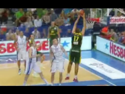 Jonas Valanciunas' alley-oop Dunk vs Finland (2013.08.21)