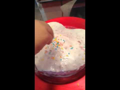 Decorando nuestro pastel para Daddy