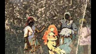 Music video thumbnail preview for Paavoharju - Uskallan by Paavoharju