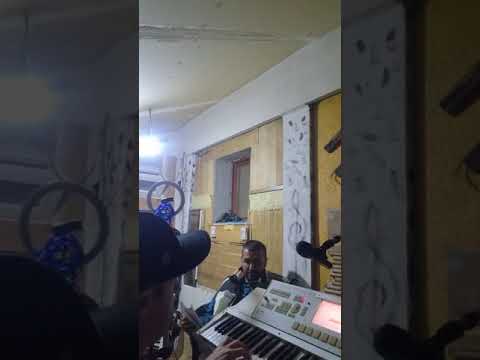 Za nas  zela  gora  visoka