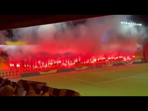 Inmarschlåt IF Elfsborg Borås + Pyroshow #elfsborg #allsvenskan #borås #sweden #ultras #hools