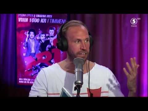 Izza sparkad av sin PT - VAKNA med NRJ