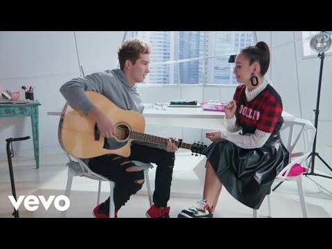 Jandino, Carmin Laguardia - Thumbs Up (#CarminSing)