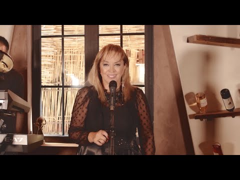 Ermira Babaliu - Mall vjeshte (Official Video)