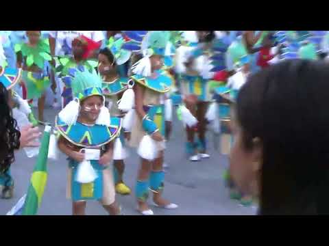 Desfile 2014 - GRCESM Filhos da Águia da Portela: Copa do Mundo de 70