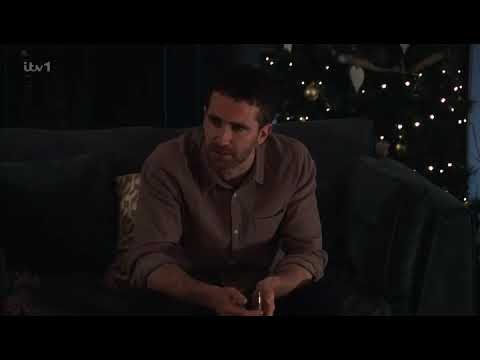 Summer learns about Mike and Esthers money problems (Coronation Street 2nd January 2023)