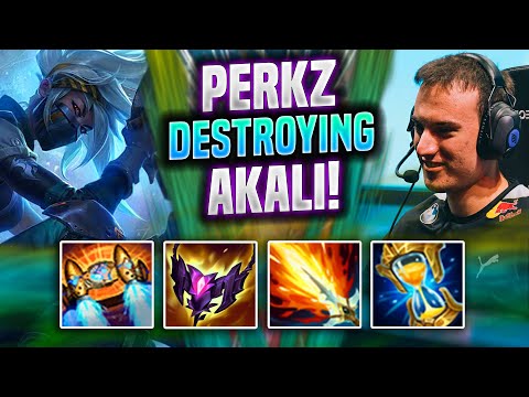 PERKZ DESTROYING WITH AKALI! - Perkz Plays Akali TOP vs Gwen! | Preseason 2022