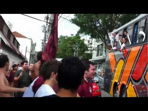 Juventus da Mooca - Festa do acesso na Javari entre a torcida e os jogadores (06/05/2012)