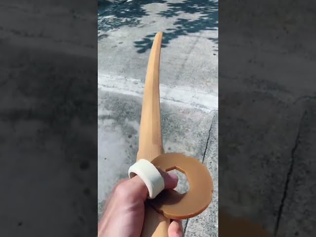 Vídeo relacionado con Espada Katana de Madera, bokken Kendo entrenamiento de sable, espada samurái, juego de rol Cosplay iaido bokken (patrón dragón)