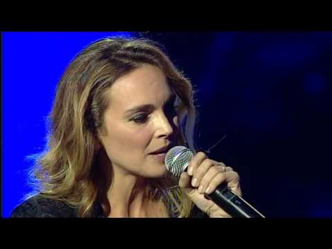 Claire Keim - "J'assume" / Gala French Touch 2016