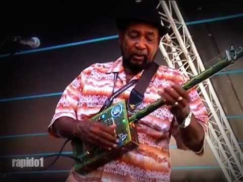 גיי'מס "סופר-צ'יקן" ג'ונסון בבארבי- "Somebody Shoot That Thing!" גיי'מס "סופר-צ'יקן" ג'ונסון בבארבי- "Somebody Shoot That Thing!"