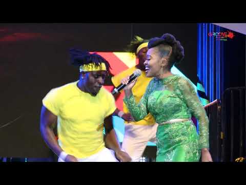 GROOVE AWARDS 2018 - The 2000 PERFOMANCE SET