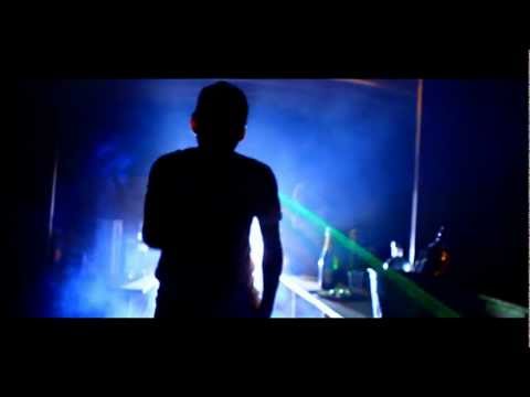 MC E-Z Olha os Menino Ae (CLIP OFICIAL)