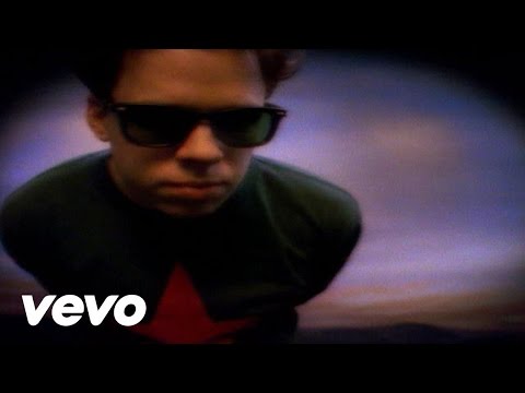Video thumbnail for Never Lose That Feeling