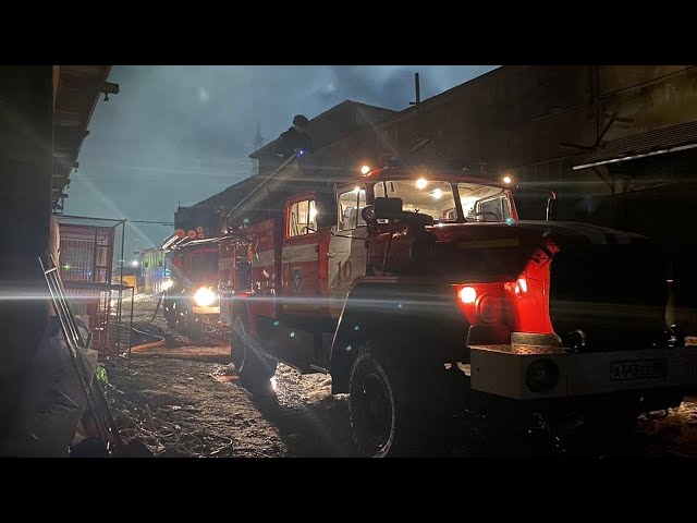 В Ангарске сгорел цех по производству мебели