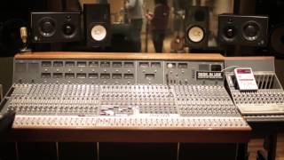 Louis Baker - Behind The Scenes on Heavy Stone