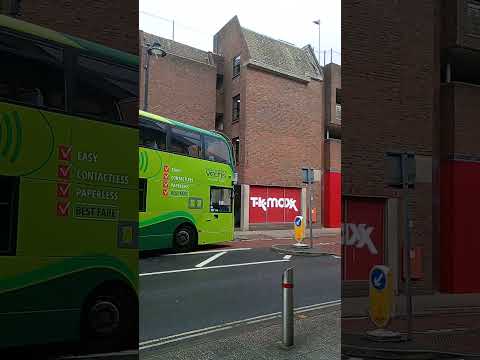 1656 ADL Enviro 400 MMC on the route 3 to Ryde looping around Newport bus station to start boarding