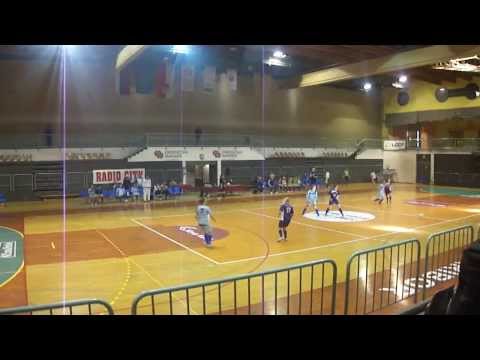 Zimska enska liga 13/14: ŽNK Maribor : ŽNK Preša S. Gradec 5:0 (del prvega polčasa)