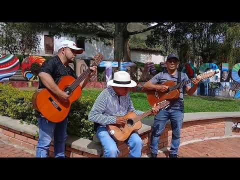 LOS QUIROGA / Esteros del Camajuan