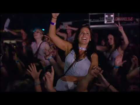Dizzee Rascal - Holiday (live at Future Music Festival, 2011)