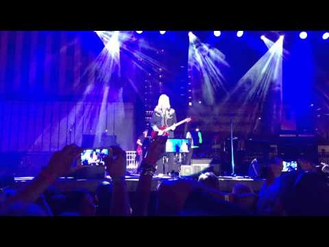Howard Leese guitar solo at the Paul Rodgers concert in Las Vegas 2015.10.03