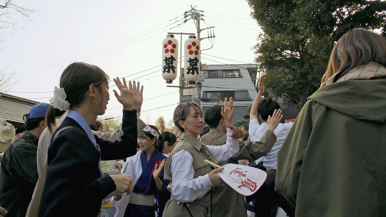 最高の盛り上がり、皆さんご一緒に！「なにがし連」- Awa Odori Dance  - 目黒不動尊の勢至堂前（2026.3.29）