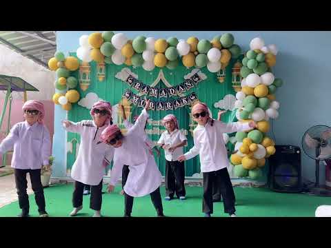 Tari “Ya Mawlaya” Penampilan Anak Laki-Laki Kelas B3