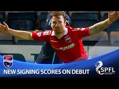 New signing Curran scores crucial goal on his debut!