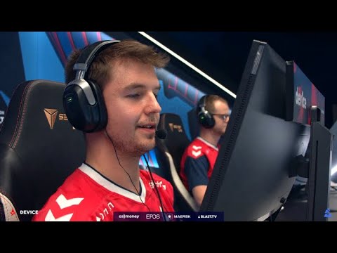 Buzz with the sickest 1v4 clutch 🤣