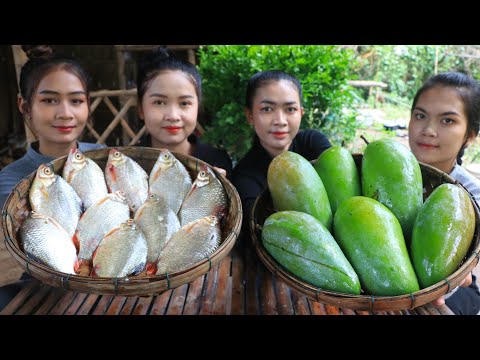 Cook and Eating Grilled Fish with Rice recipe - Eating mango with salt sauce