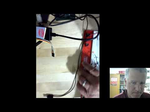 PIC12F675 Lab 1 - Mastering the Comparator: Two Essential Configurations. PIC microcontroller