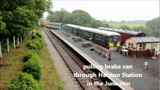 preview picture of video 'Brake van rides at the Helston Railway'