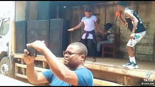 Download lagu mwana Mphalombe mwana mulomwe mp3