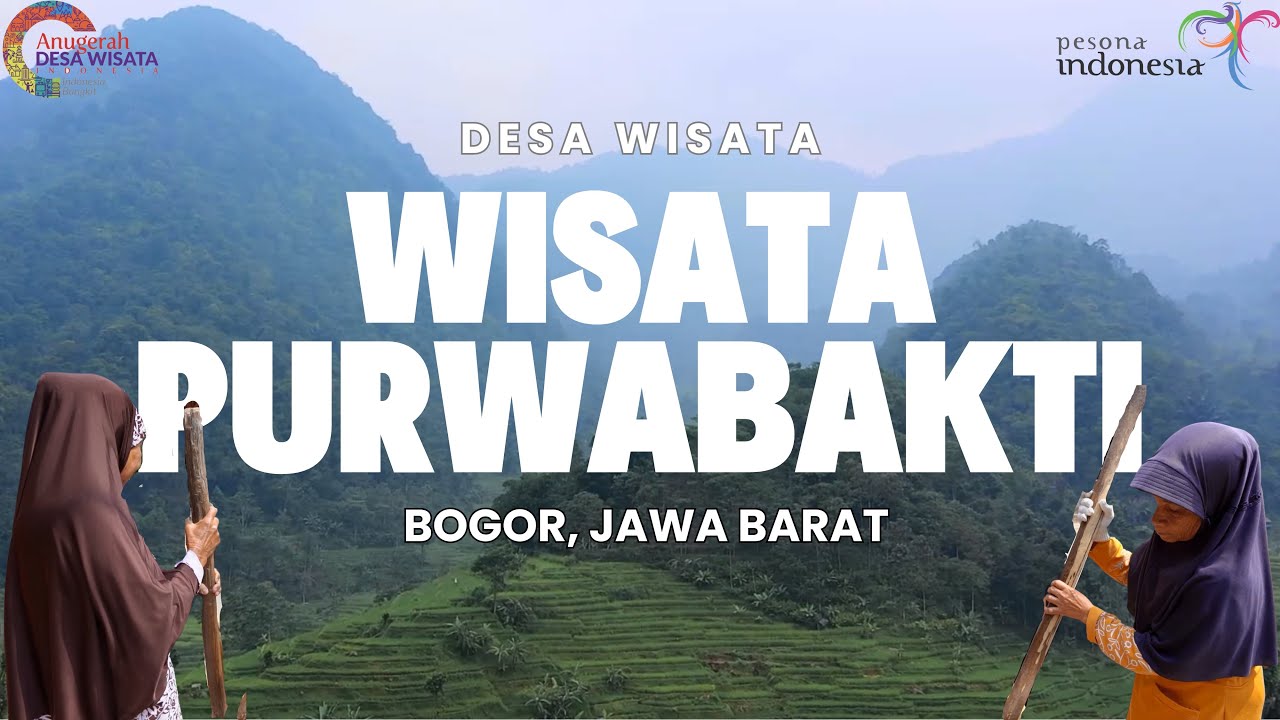 Tumbuk Padi Tradisional Dengan Lesung Di Desa Purwabakti