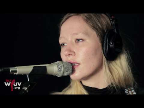 Elizabeth - Julia Jacklin