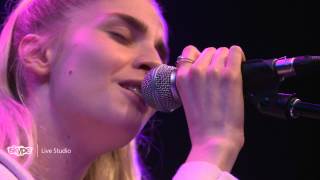 London Grammar - Wasting My Young Years (101.9 KINK)