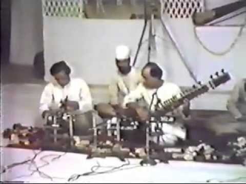 Ustad Vilayat Khan-rare video - Part 3/3 - Raag Bhairavi