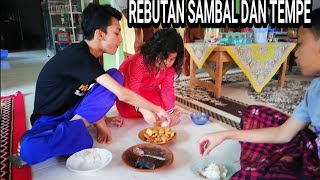 Download lagu REBUTAN NASI SAMBAL DAN TEMPE GORENG KAMI HANYA OR... mp3