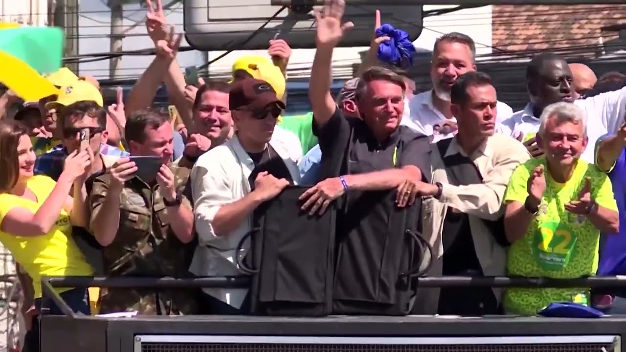 Police accuse Bolsonaro of planning 2022 coup, sources say | REUTERS