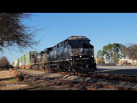 1-28-2026: NS AC44C6M 4902 With Foul K5LA & NS AC44C6M 4016 Lead NS 281 Thru Warner Robins, GA