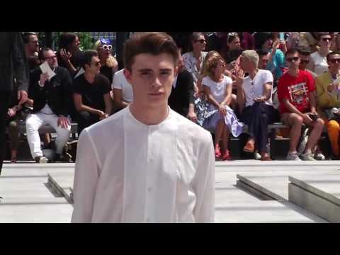 Issey Miyake Paris Man Spring Summer 2017