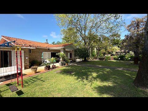 Video de YouTube - Casa en Venta de 4 dormitorios con Piscina, Parrillero, Jardín y Garage en El Pinar, Canelones