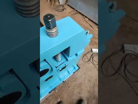 Mechanical pre pinching plate rolling machine